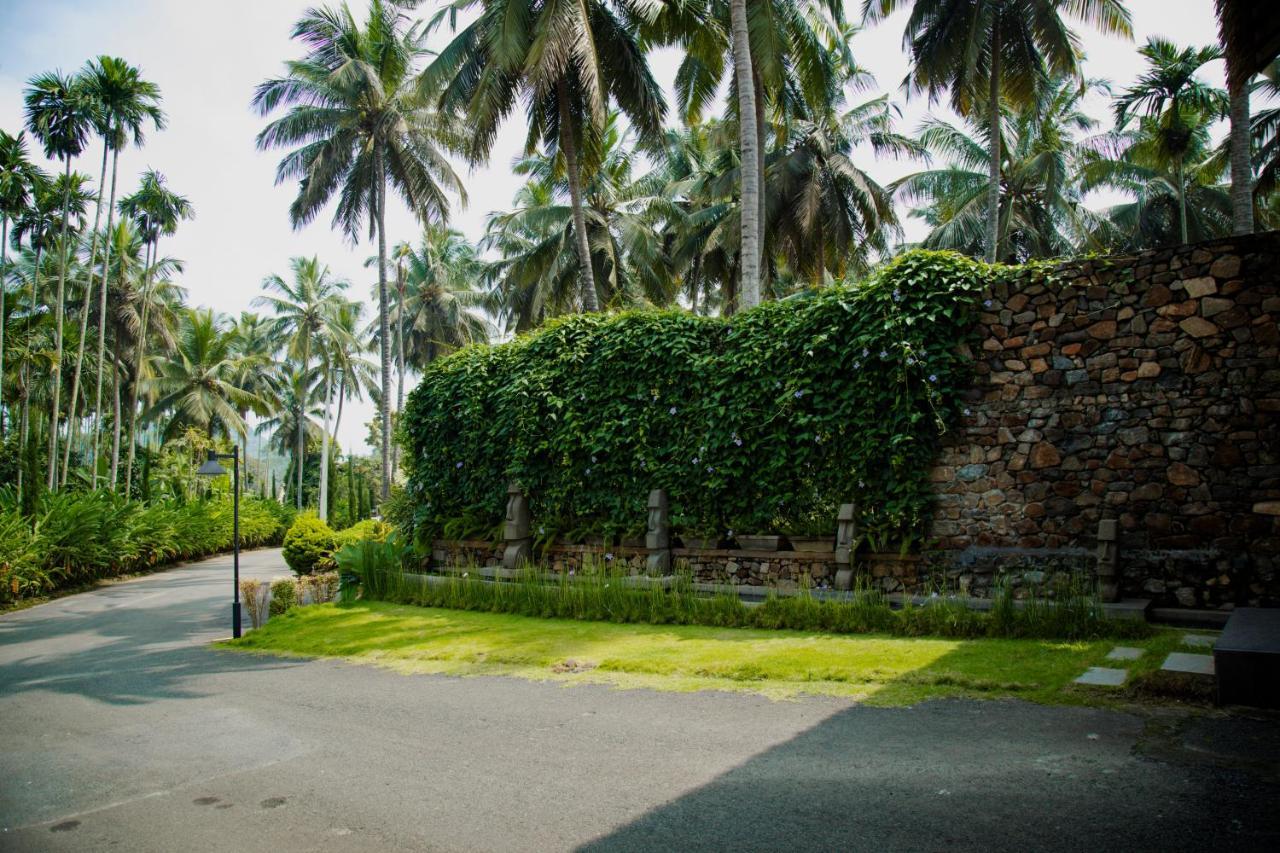 Maayaa Riverside Villa By Kpm Tripenta Attappādi Exterior foto