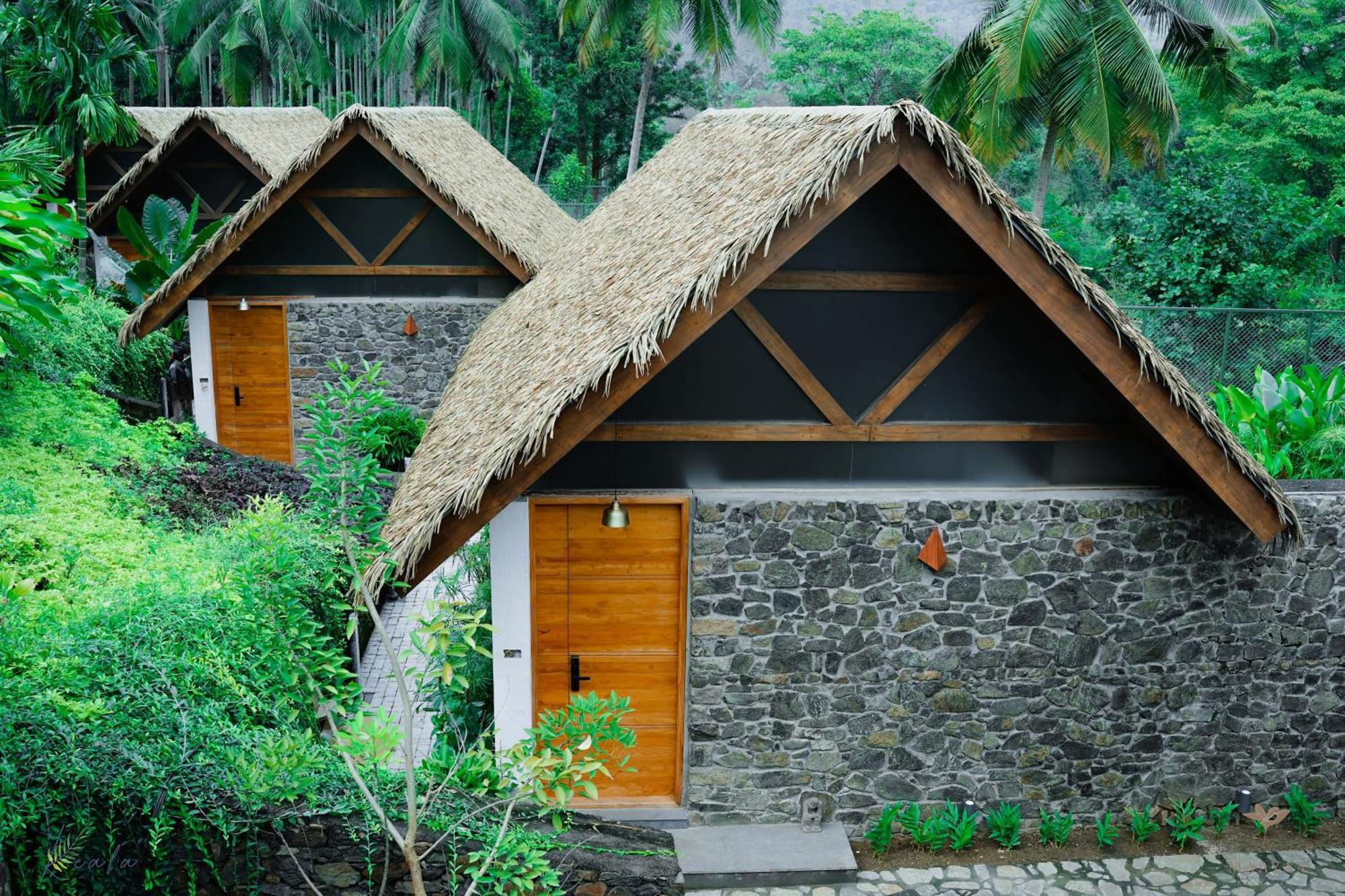 Maayaa Riverside Villa By Kpm Tripenta Attappādi Exterior foto